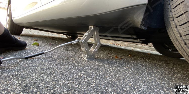 Lightweight Porsche Aluminum Car Jack for Tesla